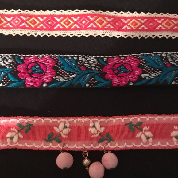 🟣🟣🌸Bundle of 3 Chokers - Picture 2 of 4